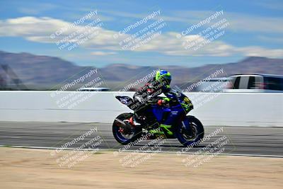 media/Mar-25-2024-Moto Forza (Mon) [[8d4319bd68]]/2-Advanced Group/Session 4 Front Straight Speed Pans/